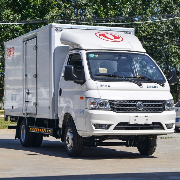 东风小霸王W17：城配运输的理想选择