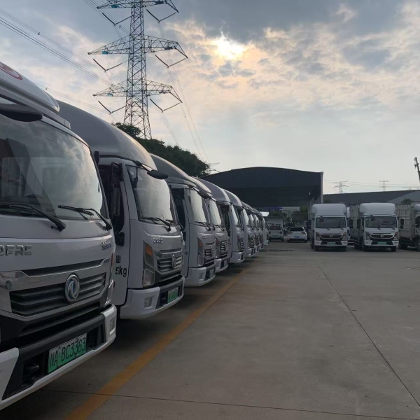 东风新能源纯电动厢式货车